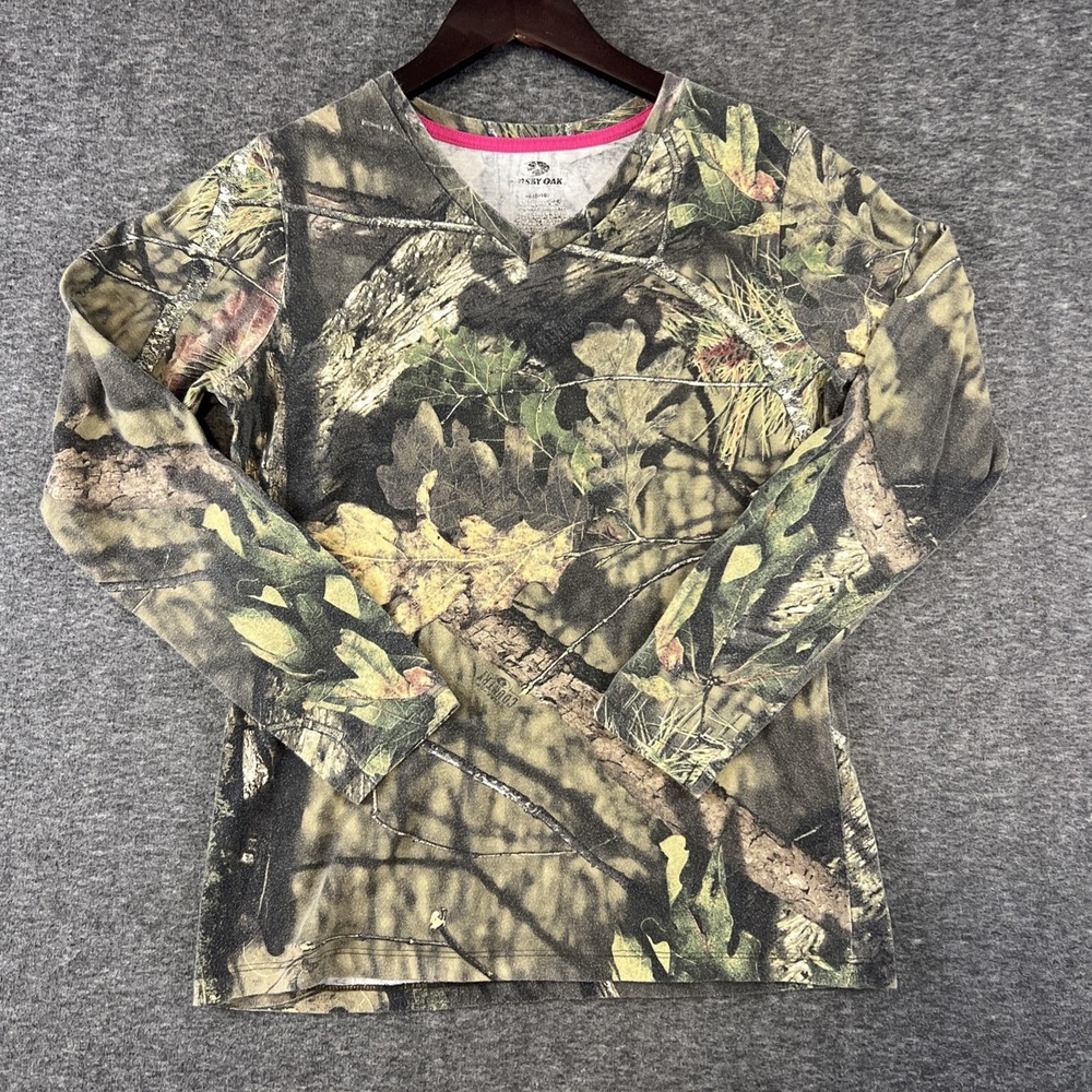 Mossy Oak Camouflage Top Women's Sz M (8-10) Pink Accents Long Sleeve V Neck